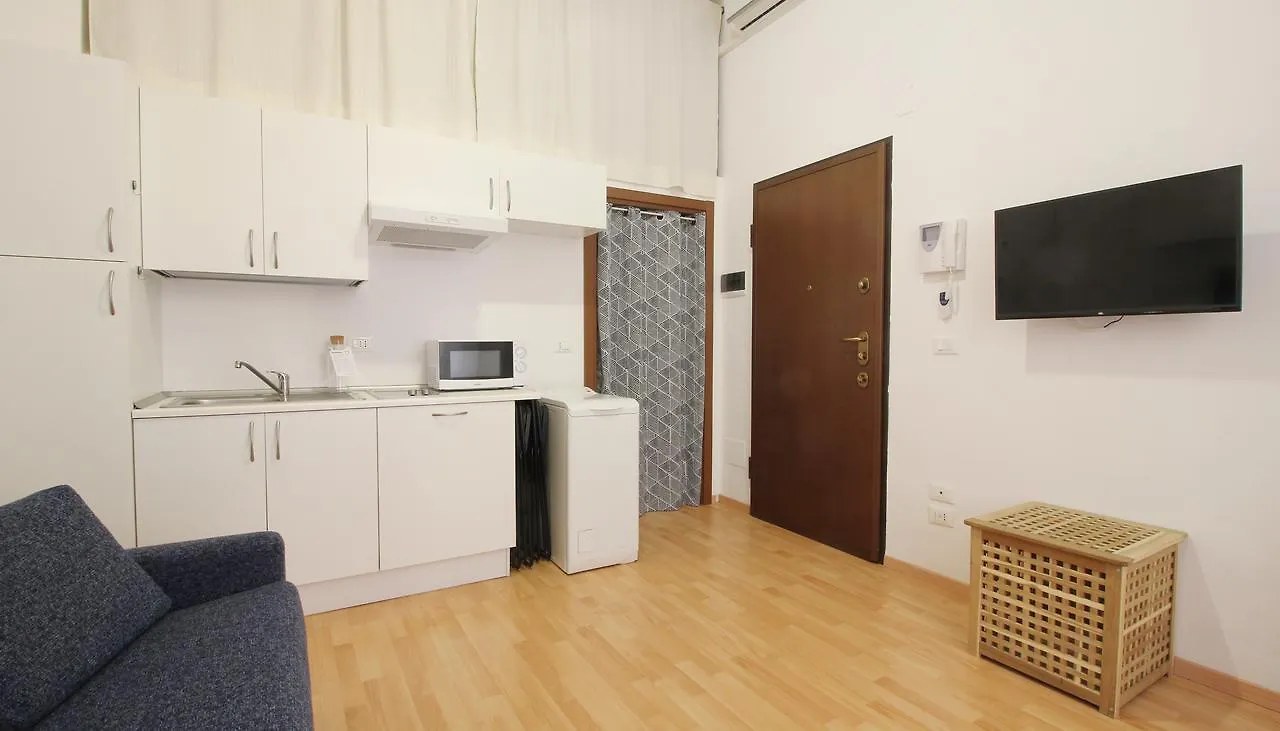 Italianway Corso San Gottardo 19 Hotel Milan Apartment